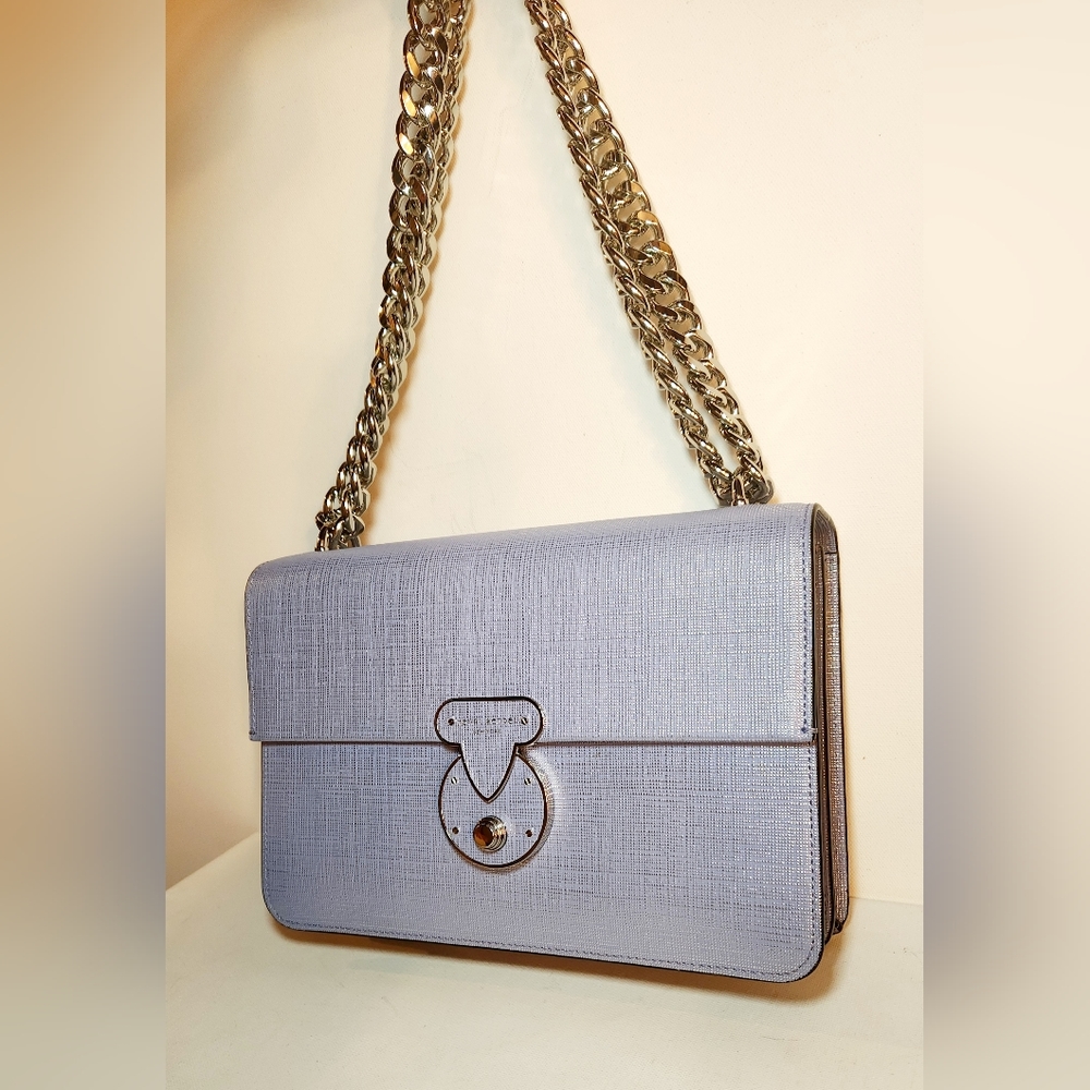 Henri bendel Warren Street chain detail light blue crossbody shoulder bag - Picture 2 of 6